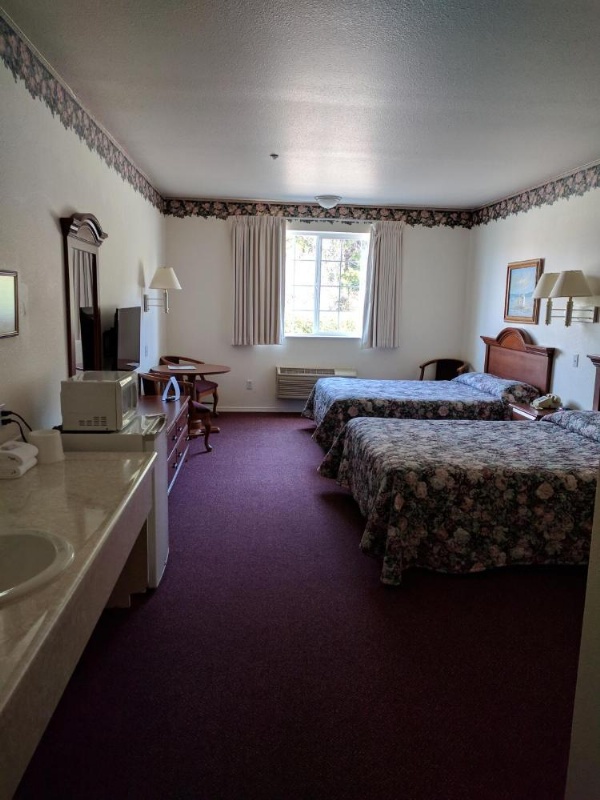 Lighthouse Inn image 15